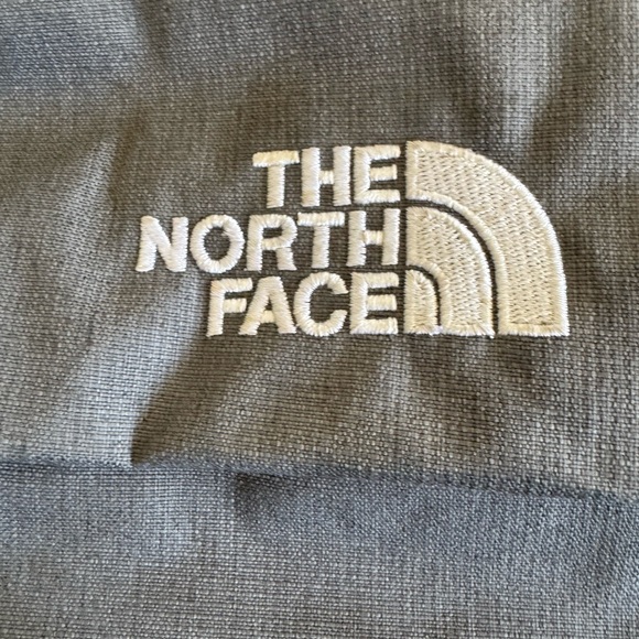 North Face Borealis Backpack - Picture 2 of 10